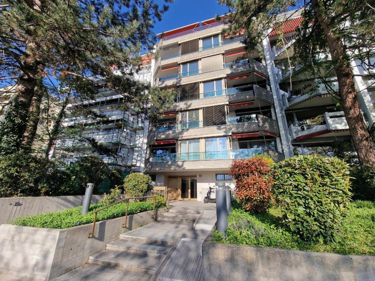 Apartment The Artistic Corner By The Rhine Wakable To Major Events Like Art Esc And Basel